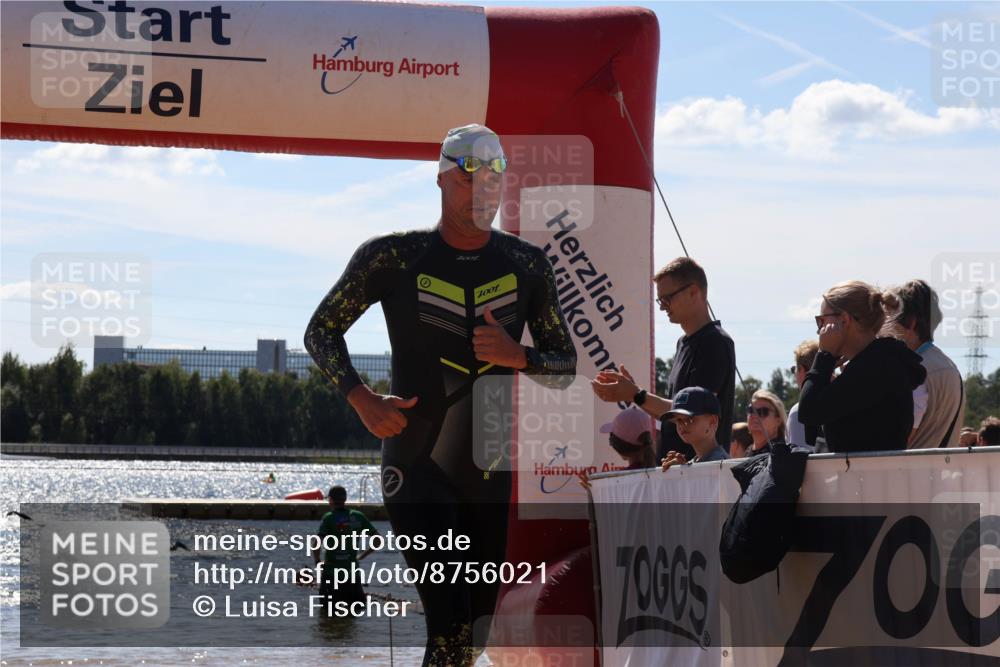07.09.2025 - 19. Norderstedt Triathlon Luisa Fischer http://msf.ph/oto/8756021 07.09.2025 13:27:20 Schwimmen 960, 1028, 1467 meine-sportfotos.de