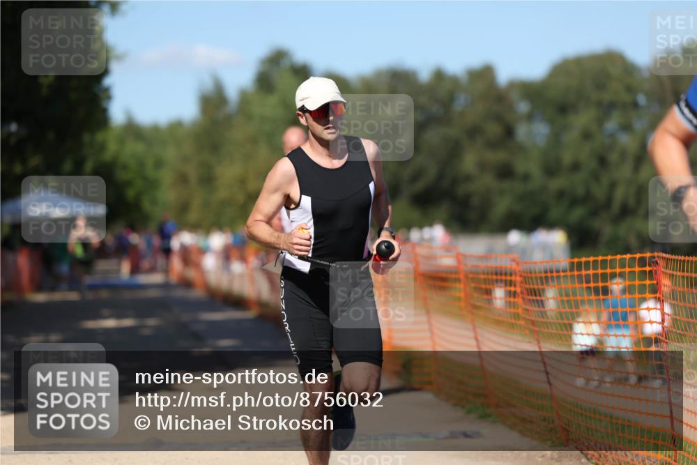 07.09.2025 - 19. Norderstedt Triathlon Michael Strokosch http://msf.ph/oto/8756032 07.09.2025 14:53:50 Laufen 996, 1008, 1456, 1471 meine-sportfotos.de