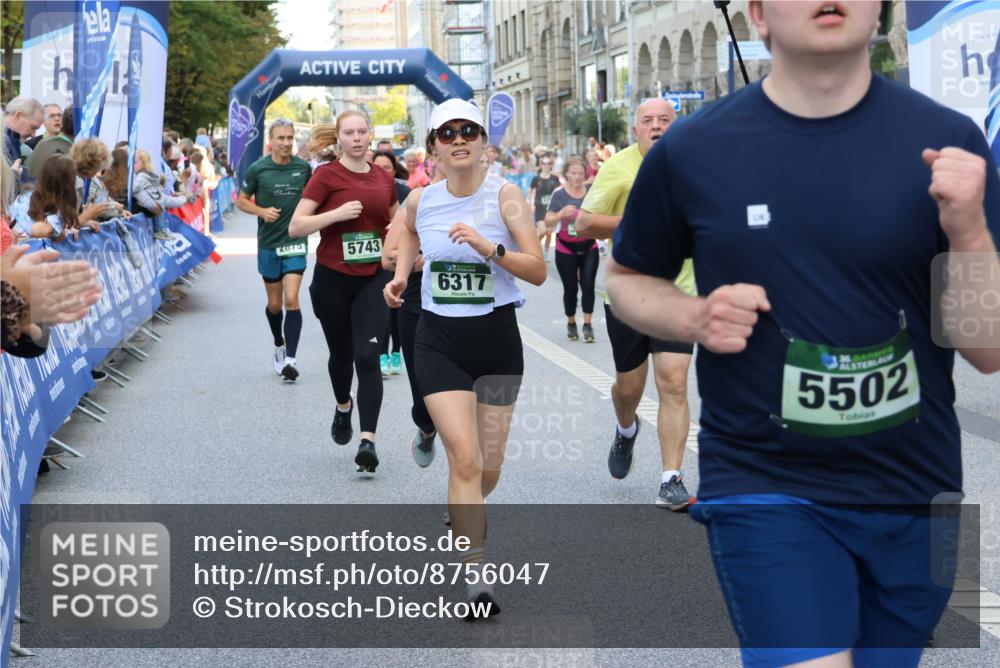 07.09.2025 - BARMER Alsterlauf Strokosch-Dieckow http://msf.ph/oto/8756047 07.09.2025 10:14:01 Ziel 2129, 2166, 2225, 2232, 2296, 2403, 2688, 2712, 2873, 2929, 2930, 3236, 3346, 3503, 3929, 4108, 4213, 4489, 4553, 4699, 5062, 5277, 5278, 5795, 6145, 6165, 6312, 6337, 8101, 8120, 8257 meine-sportfotos.de