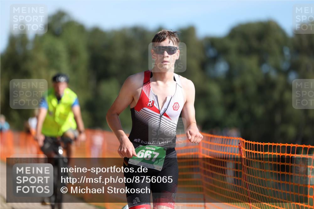 07.09.2025 - 19. Norderstedt Triathlon Michael Strokosch http://msf.ph/oto/8756065 07.09.2025 10:42:03 Laufen 667 meine-sportfotos.de