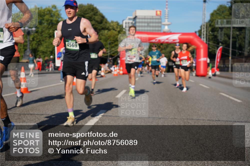 07.09.2025 - BARMER Alsterlauf Yannick Fuchs http://msf.ph/oto/8756089 07.09.2025 09:38:07 Laufen 4569 meine-sportfotos.de
