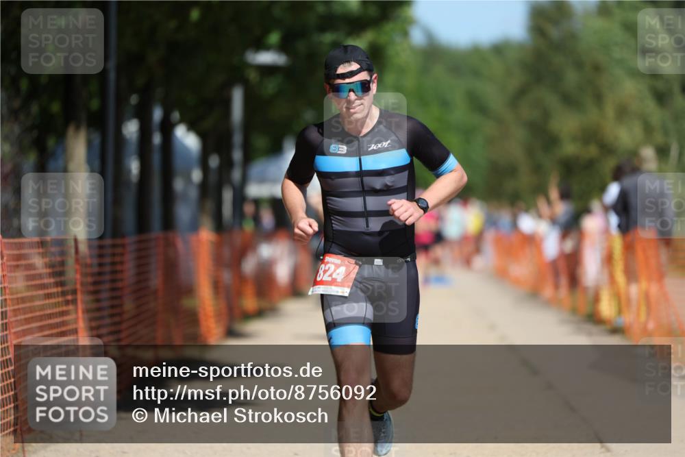 07.09.2025 - 19. Norderstedt Triathlon Michael Strokosch http://msf.ph/oto/8756092 07.09.2025 12:50:00 Laufen 721, 824 meine-sportfotos.de