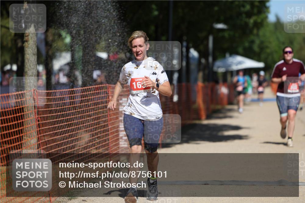 07.09.2025 - 19. Norderstedt Triathlon Michael Strokosch http://msf.ph/oto/8756101 07.09.2025 13:11:58 Laufen 169, 327, 809 meine-sportfotos.de