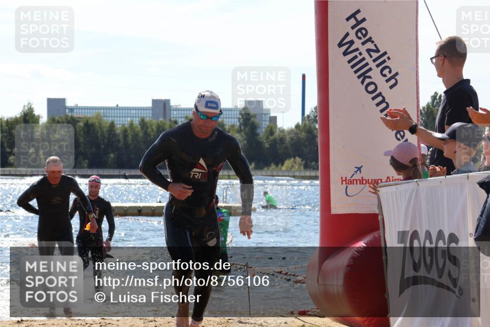07.09.2025 - 19. Norderstedt Triathlon Luisa Fischer http://msf.ph/oto/8756106 07.09.2025 13:27:38 Schwimmen 880, 969, 1002, 1017, 1421 meine-sportfotos.de