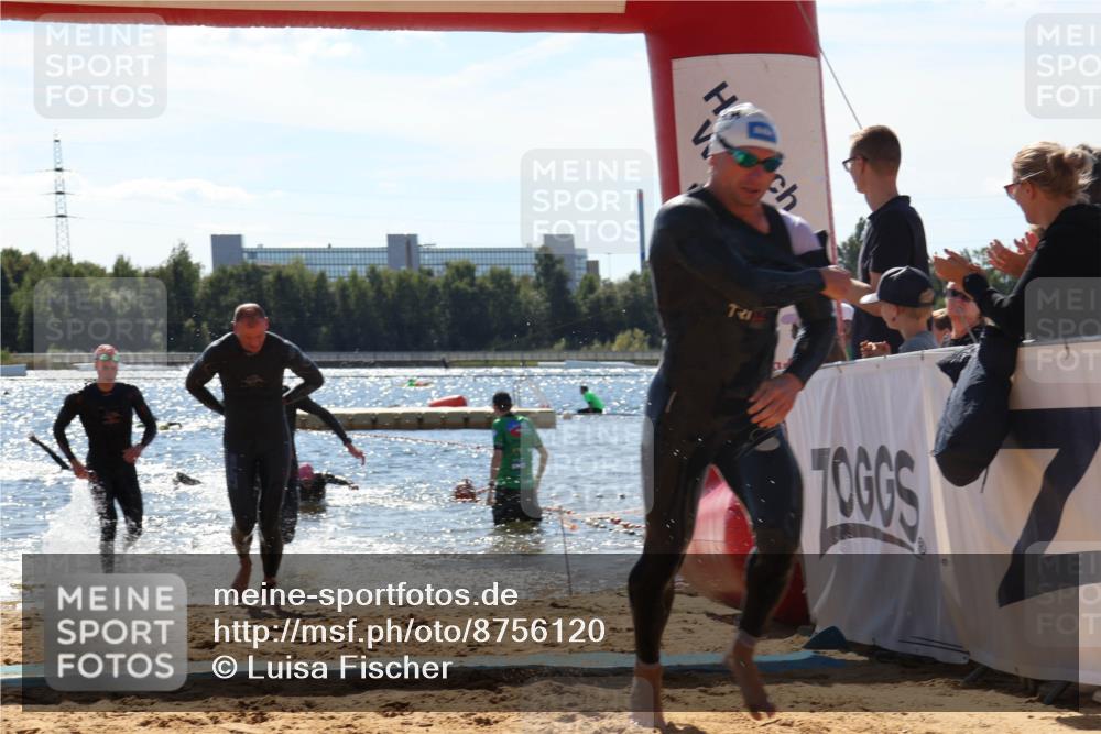 07.09.2025 - 19. Norderstedt Triathlon Luisa Fischer http://msf.ph/oto/8756120 07.09.2025 13:27:39 Schwimmen 880, 969, 1002, 1017, 1421 meine-sportfotos.de