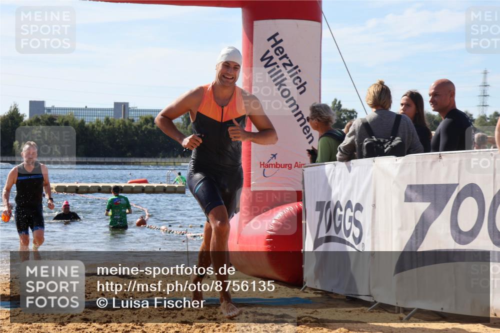 07.09.2025 - 19. Norderstedt Triathlon Luisa Fischer http://msf.ph/oto/8756135 07.09.2025 11:45:36 Schwimmen 210, 696, 850 meine-sportfotos.de