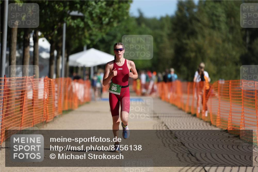 07.09.2025 - 19. Norderstedt Triathlon Michael Strokosch http://msf.ph/oto/8756138 07.09.2025 10:42:10 Laufen 86 meine-sportfotos.de