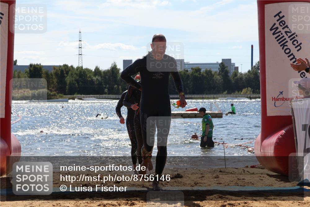 07.09.2025 - 19. Norderstedt Triathlon Luisa Fischer http://msf.ph/oto/8756146 07.09.2025 13:27:41 Schwimmen 880, 969, 1002, 1421 meine-sportfotos.de