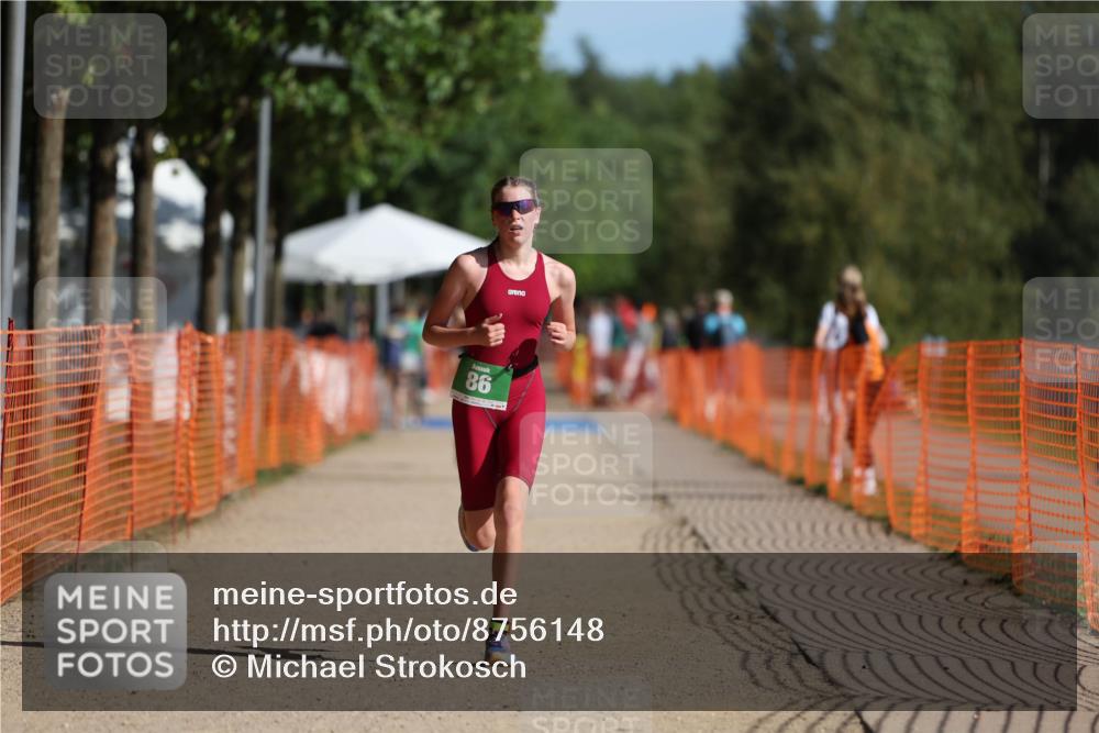 07.09.2025 - 19. Norderstedt Triathlon Michael Strokosch http://msf.ph/oto/8756148 07.09.2025 10:42:10 Laufen 86 meine-sportfotos.de