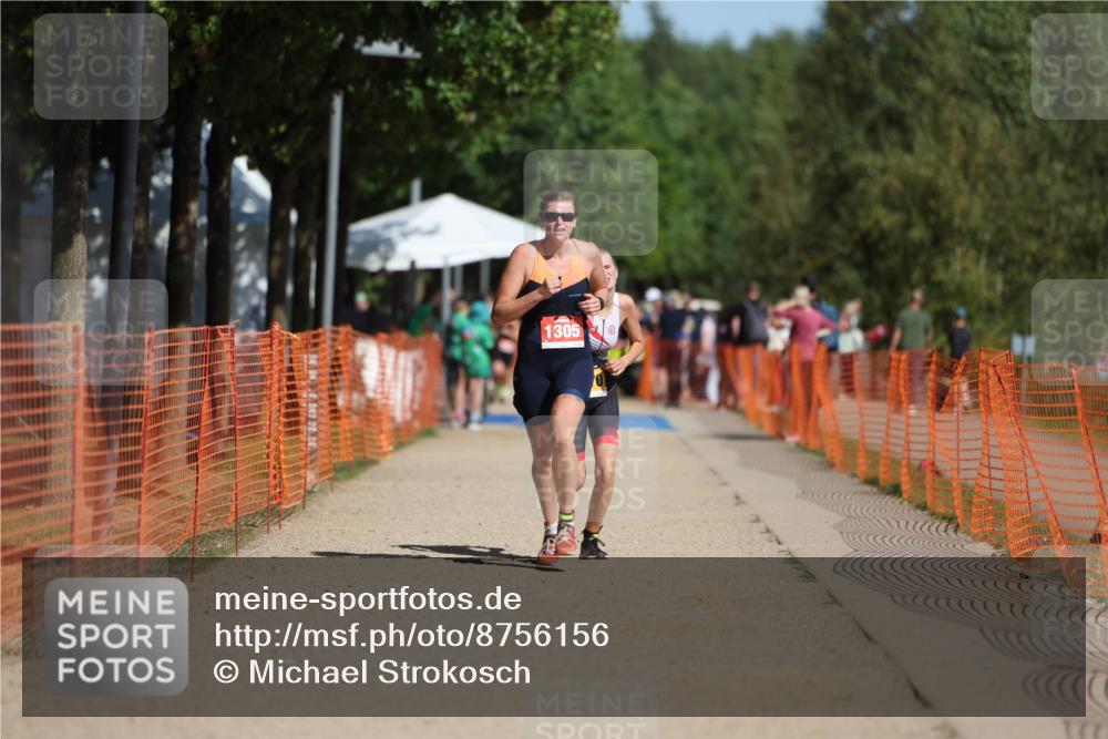 07.09.2025 - 19. Norderstedt Triathlon Michael Strokosch http://msf.ph/oto/8756156 07.09.2025 12:03:40 Laufen 1170, 1305, 1320 meine-sportfotos.de