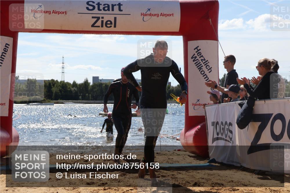 07.09.2025 - 19. Norderstedt Triathlon Luisa Fischer http://msf.ph/oto/8756158 07.09.2025 13:27:42 Schwimmen 880, 969, 975, 1002, 1421 meine-sportfotos.de