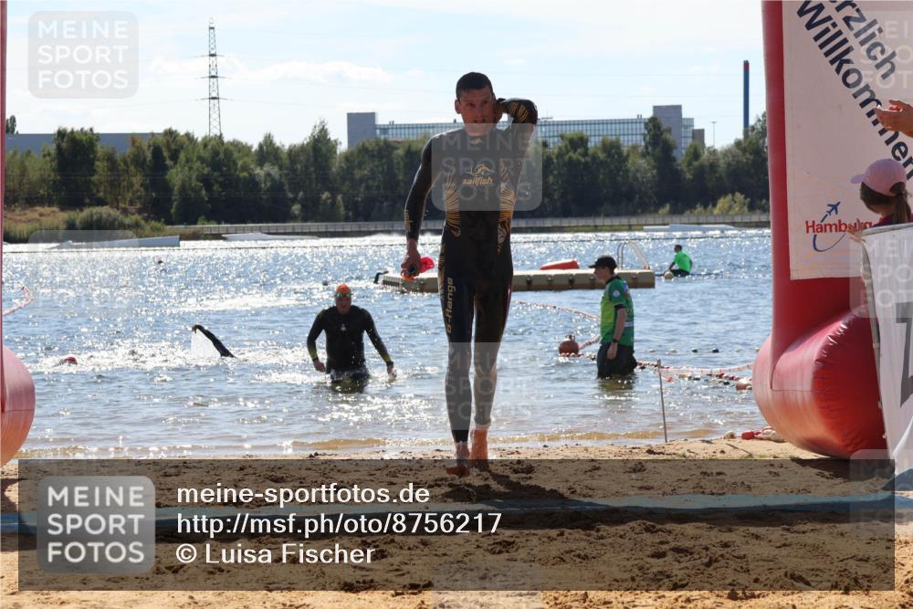 07.09.2025 - 19. Norderstedt Triathlon Luisa Fischer http://msf.ph/oto/8756217 07.09.2025 13:27:47 Schwimmen 880, 969, 975, 1002, 1421 meine-sportfotos.de