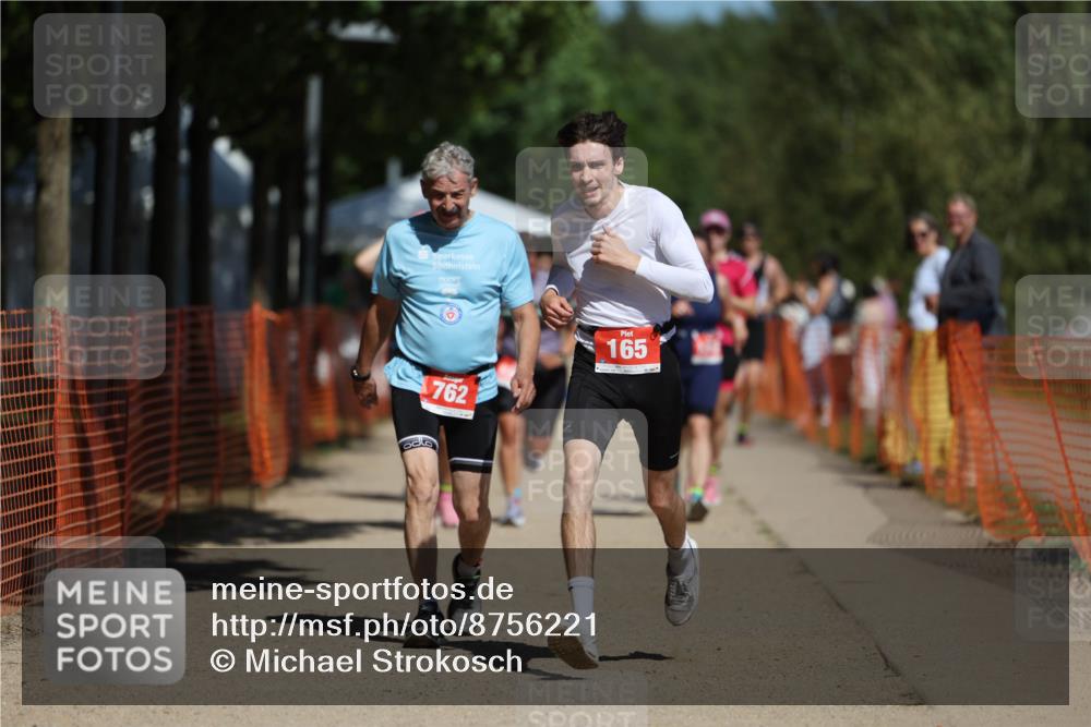 07.09.2025 - 19. Norderstedt Triathlon Michael Strokosch http://msf.ph/oto/8756221 07.09.2025 12:50:08 Laufen 165, 762, 1242, 1286, 1339, 1381 meine-sportfotos.de