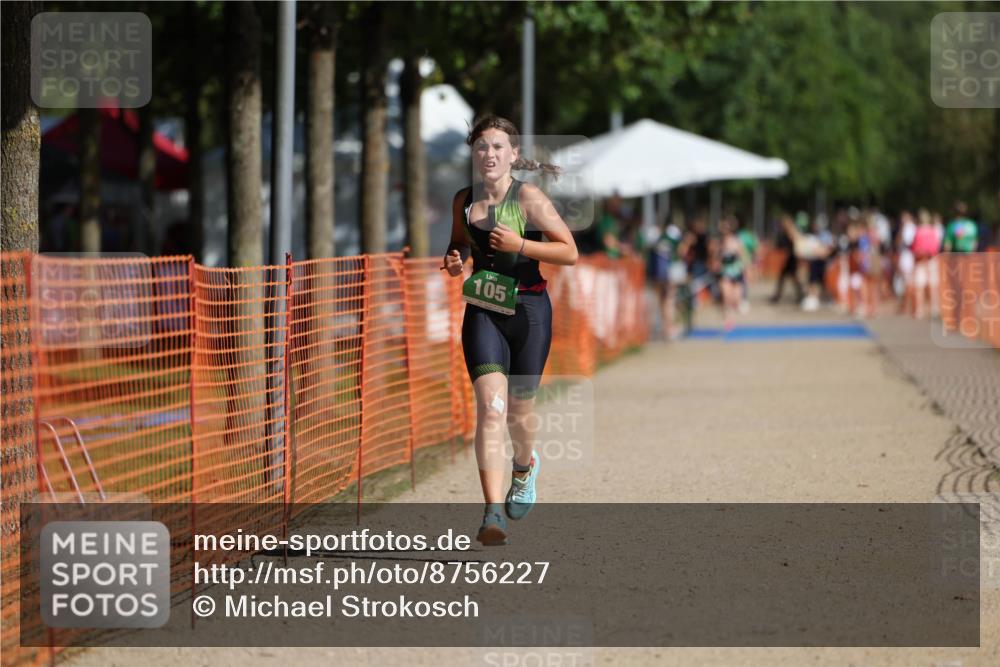 07.09.2025 - 19. Norderstedt Triathlon Michael Strokosch http://msf.ph/oto/8756227 07.09.2025 11:01:01 Laufen 105 meine-sportfotos.de