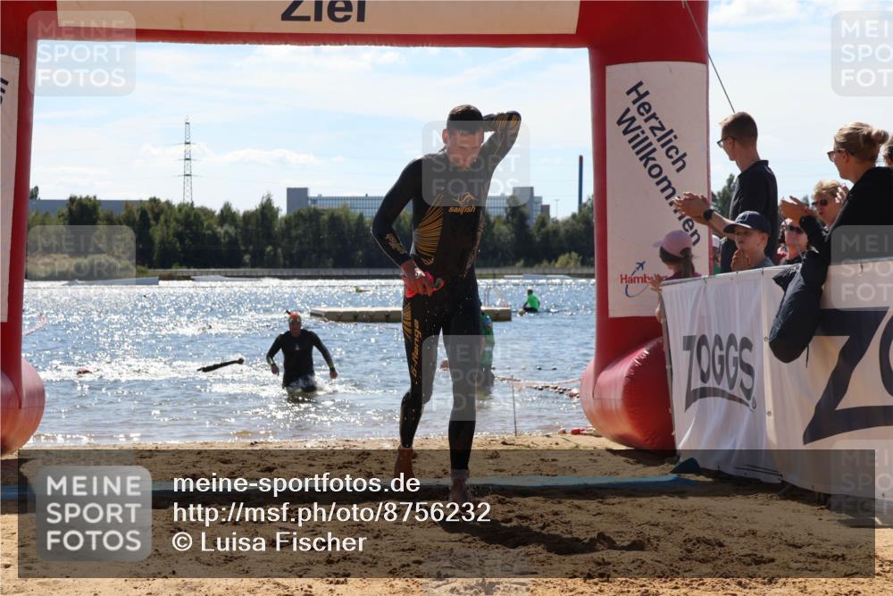 07.09.2025 - 19. Norderstedt Triathlon Luisa Fischer http://msf.ph/oto/8756232 07.09.2025 13:27:48 Schwimmen 880, 969, 975, 1002, 1421 meine-sportfotos.de