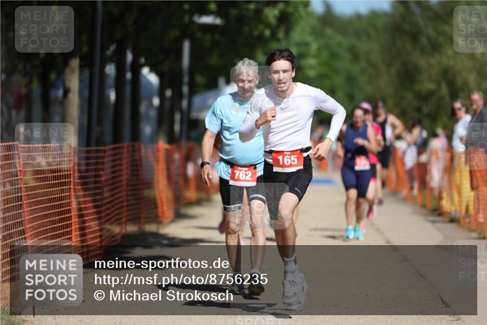 07.09.2025 - 19. Norderstedt Triathlon Michael Strokosch http://msf.ph/oto/8756235 07.09.2025 12:50:08 Laufen 165, 762, 1242, 1286, 1339, 1381 meine-sportfotos.de