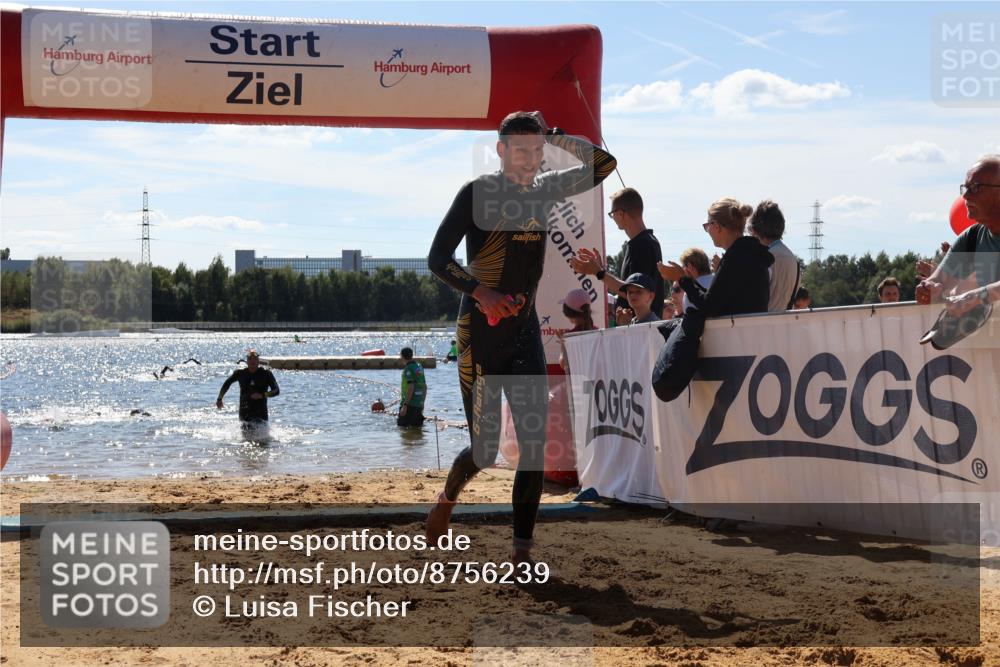 07.09.2025 - 19. Norderstedt Triathlon Luisa Fischer http://msf.ph/oto/8756239 07.09.2025 13:27:49 Schwimmen 880, 969, 975, 1002, 1034, 1421 meine-sportfotos.de