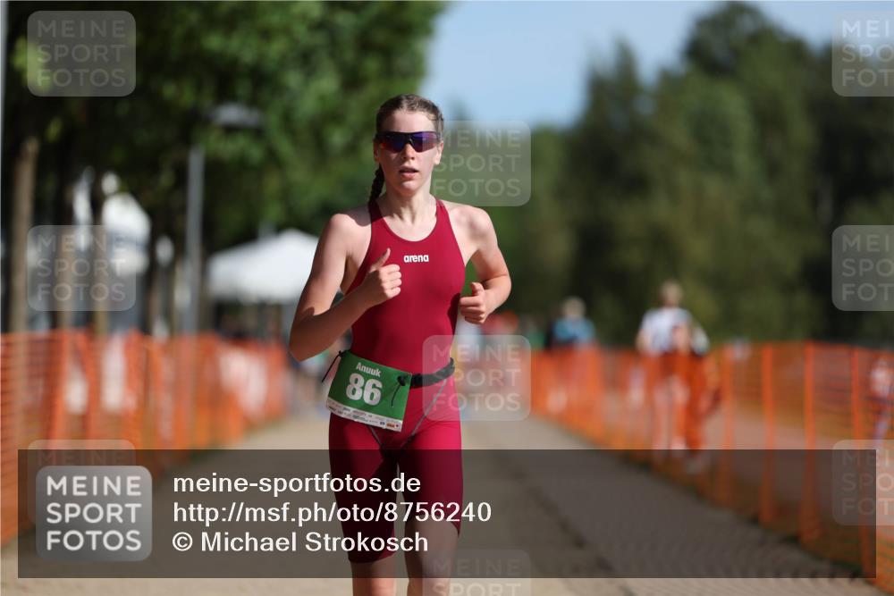 07.09.2025 - 19. Norderstedt Triathlon Michael Strokosch http://msf.ph/oto/8756240 07.09.2025 10:42:12 Laufen 68, 86, 648 meine-sportfotos.de