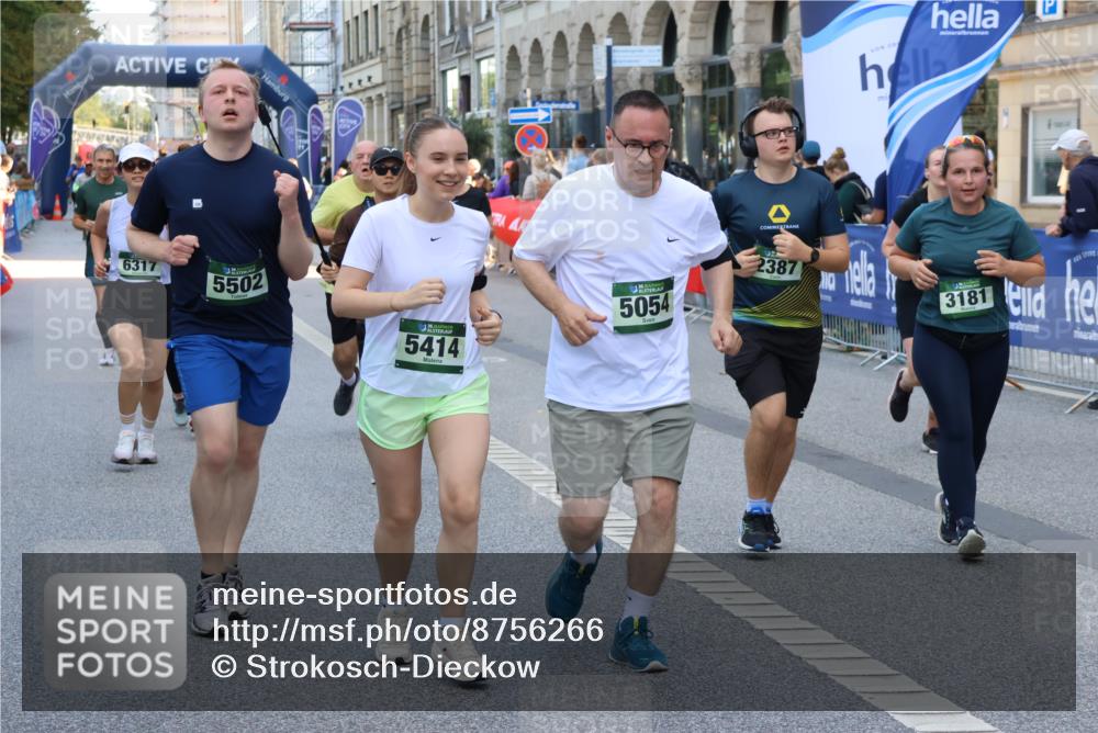07.09.2025 - BARMER Alsterlauf Strokosch-Dieckow http://msf.ph/oto/8756266 07.09.2025 10:13:59 Ziel 2129, 2166, 2225, 2232, 2296, 2403, 2688, 2712, 2873, 2929, 2930, 3236, 3346, 3503, 3504, 3734, 3929, 4108, 4213, 4489, 4553, 4699, 5062, 5277, 5278, 5468, 5795, 6145, 6165, 6284, 6337, 8101, 8120, 8257 meine-sportfotos.de