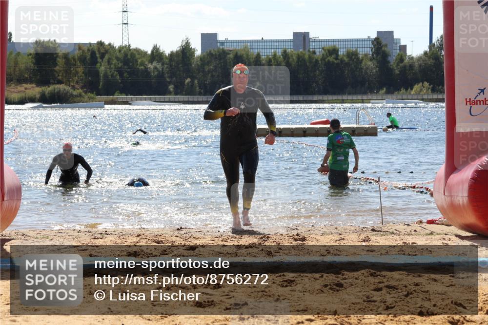 07.09.2025 - 19. Norderstedt Triathlon Luisa Fischer http://msf.ph/oto/8756272 07.09.2025 13:27:53 Schwimmen 880, 975, 1002, 1034, 1421 meine-sportfotos.de