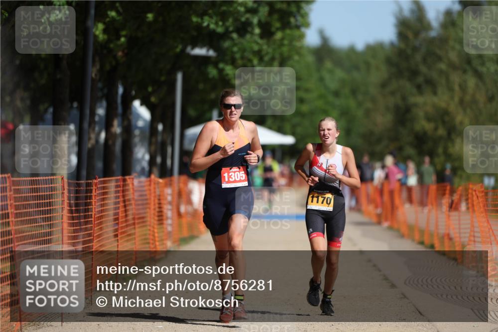 07.09.2025 - 19. Norderstedt Triathlon Michael Strokosch http://msf.ph/oto/8756281 07.09.2025 12:03:42 Laufen 1170, 1305 meine-sportfotos.de