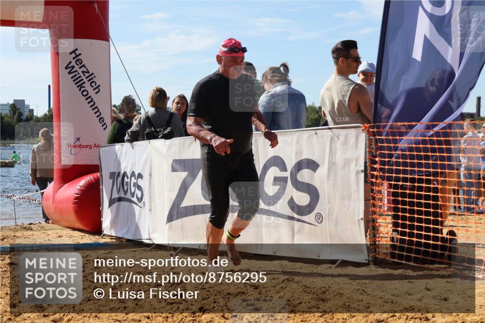 07.09.2025 - 19. Norderstedt Triathlon Luisa Fischer http://msf.ph/oto/8756295 07.09.2025 11:45:54 Schwimmen 727, 780 meine-sportfotos.de