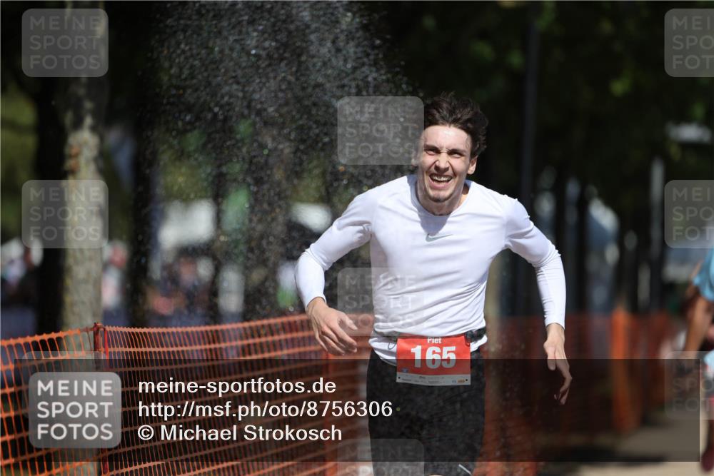 07.09.2025 - 19. Norderstedt Triathlon Michael Strokosch http://msf.ph/oto/8756306 07.09.2025 12:50:10 Laufen 165, 290, 762, 783, 1242, 1286, 1339, 1381 meine-sportfotos.de
