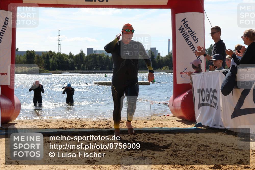 07.09.2025 - 19. Norderstedt Triathlon Luisa Fischer http://msf.ph/oto/8756309 07.09.2025 13:27:56 Schwimmen 876, 975, 1034 meine-sportfotos.de