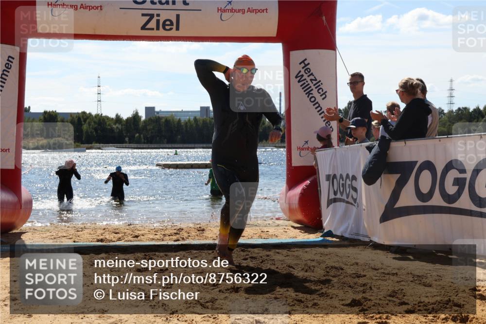 07.09.2025 - 19. Norderstedt Triathlon Luisa Fischer http://msf.ph/oto/8756322 07.09.2025 13:27:56 Schwimmen 876, 975, 1034 meine-sportfotos.de