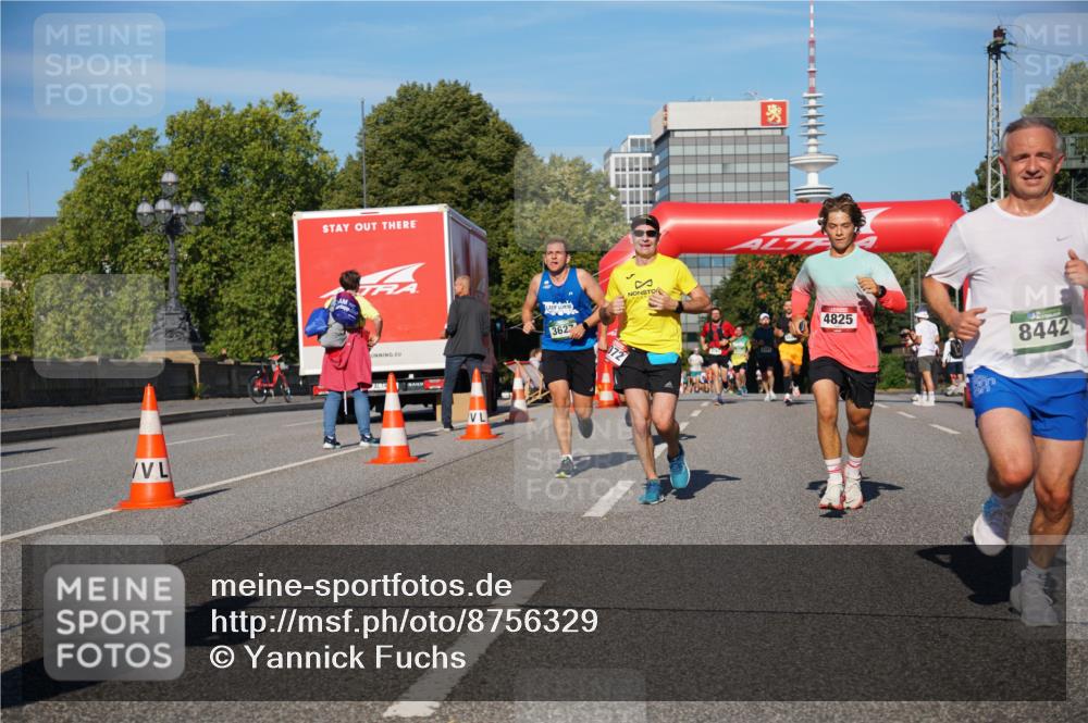 07.09.2025 - BARMER Alsterlauf Yannick Fuchs http://msf.ph/oto/8756329 07.09.2025 09:38:13 Laufen 3627, 4825, 8442 meine-sportfotos.de