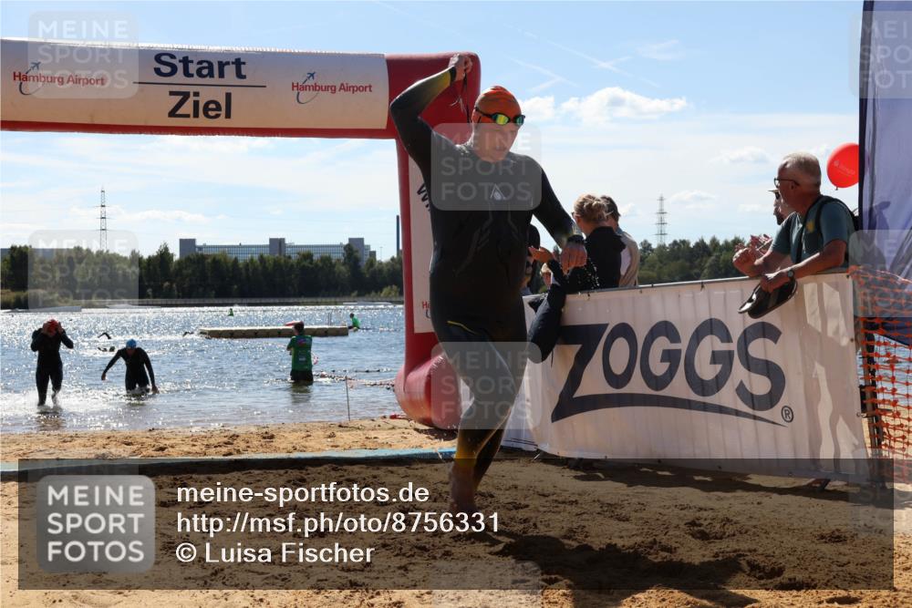 07.09.2025 - 19. Norderstedt Triathlon Luisa Fischer http://msf.ph/oto/8756331 07.09.2025 13:27:57 Schwimmen 876, 975, 1034 meine-sportfotos.de