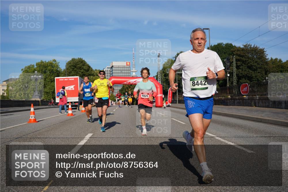07.09.2025 - BARMER Alsterlauf Yannick Fuchs http://msf.ph/oto/8756364 07.09.2025 09:38:14 Laufen 3627, 72, 4825, 8442 meine-sportfotos.de