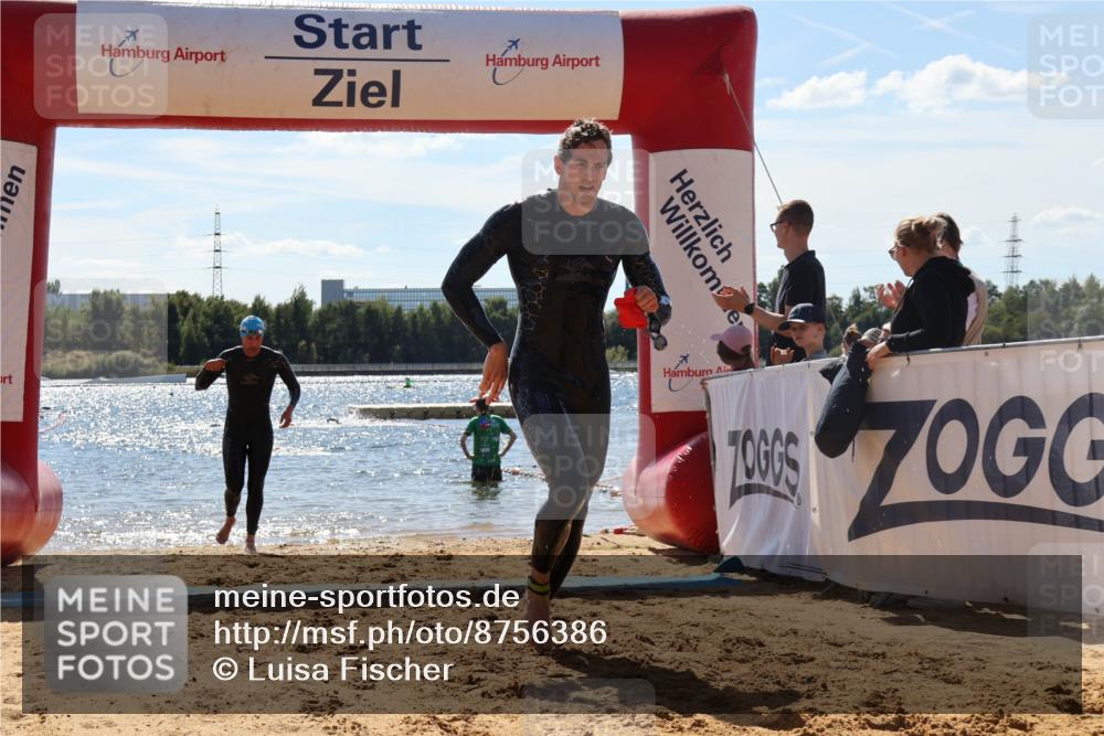 07.09.2025 - 19. Norderstedt Triathlon Luisa Fischer http://msf.ph/oto/8756386 07.09.2025 13:28:03 Schwimmen 388, 876, 1034 meine-sportfotos.de