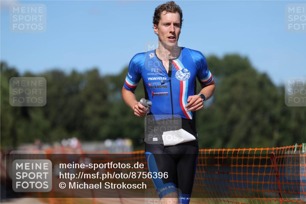 07.09.2025 - 19. Norderstedt Triathlon Michael Strokosch http://msf.ph/oto/8756396 07.09.2025 14:54:05 Laufen 1017, 1038, 1040, 1465 meine-sportfotos.de