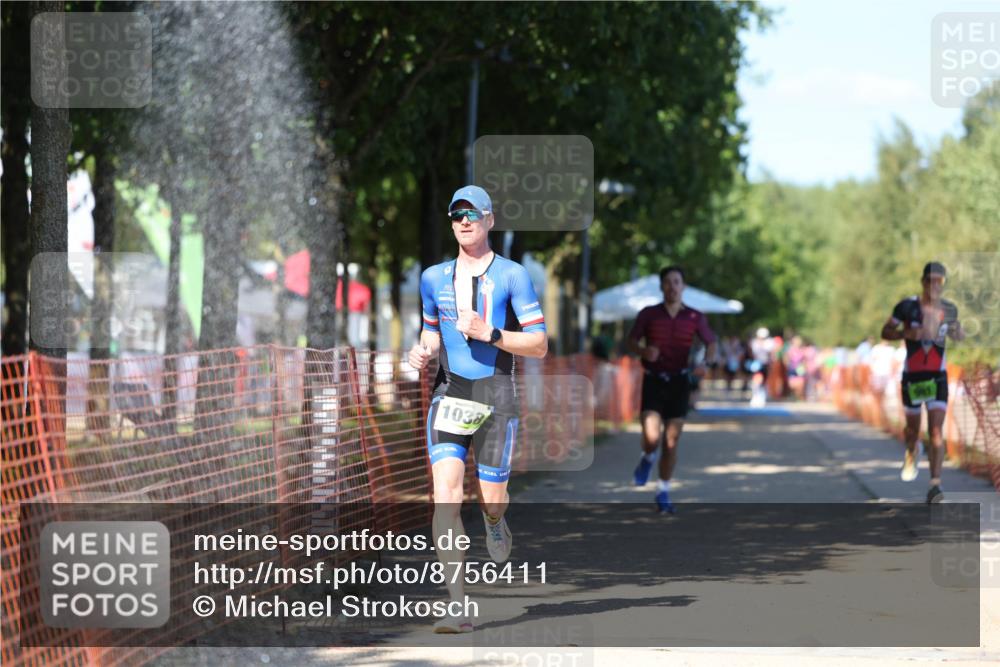 07.09.2025 - 19. Norderstedt Triathlon Michael Strokosch http://msf.ph/oto/8756411 07.09.2025 14:54:10 Laufen 981, 1038, 1465 meine-sportfotos.de