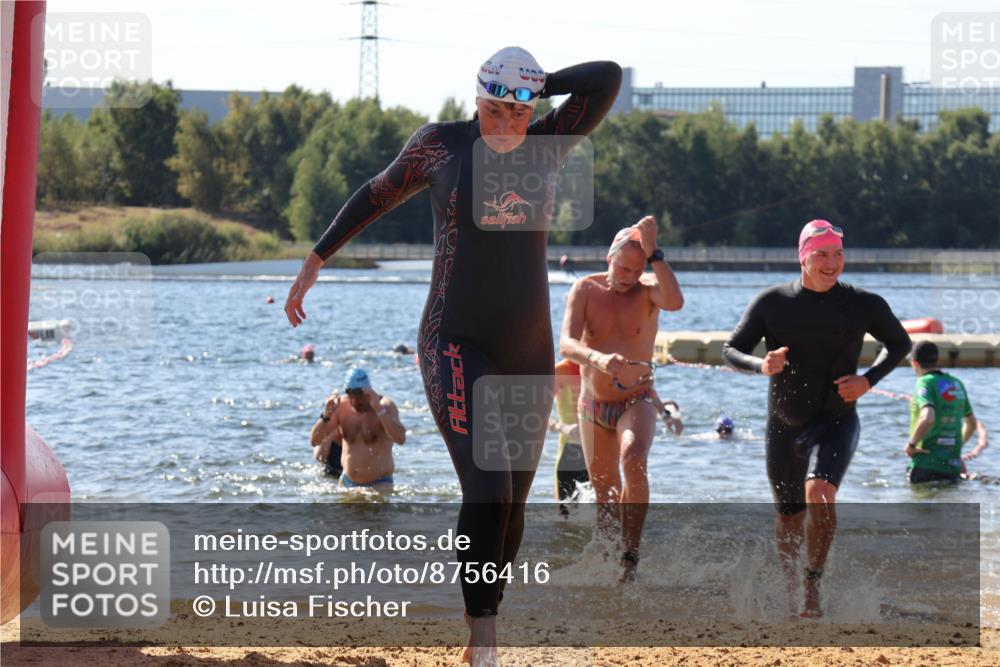 07.09.2025 - 19. Norderstedt Triathlon Luisa Fischer http://msf.ph/oto/8756416 07.09.2025 11:46:03 Schwimmen 213, 715, 727, 780, 1247 meine-sportfotos.de