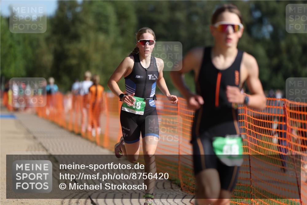 07.09.2025 - 19. Norderstedt Triathlon Michael Strokosch http://msf.ph/oto/8756420 07.09.2025 10:42:18 Laufen 68, 648 meine-sportfotos.de