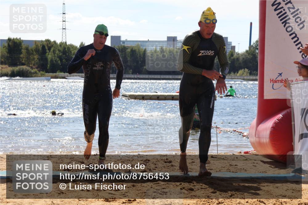 07.09.2025 - 19. Norderstedt Triathlon Luisa Fischer http://msf.ph/oto/8756453 07.09.2025 13:28:25 Schwimmen 366, 984 meine-sportfotos.de