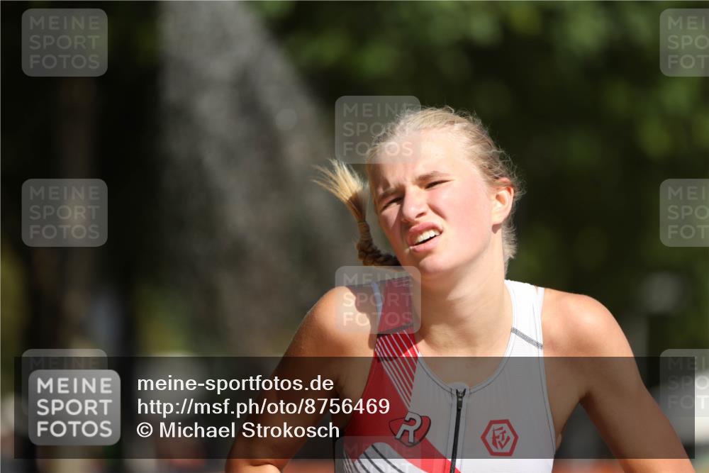 07.09.2025 - 19. Norderstedt Triathlon Michael Strokosch http://msf.ph/oto/8756469 07.09.2025 12:03:47 Laufen 1170, 1305 meine-sportfotos.de
