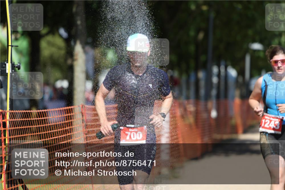 07.09.2025 - 19. Norderstedt Triathlon Michael Strokosch http://msf.ph/oto/8756471 07.09.2025 13:12:11 Laufen 304, 700, 1243 meine-sportfotos.de