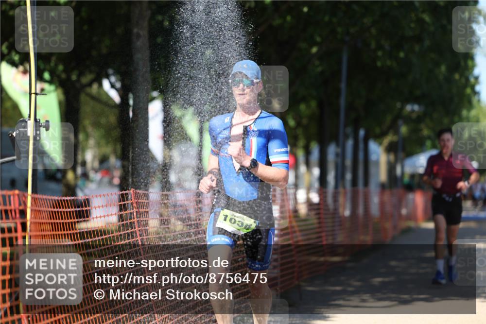 07.09.2025 - 19. Norderstedt Triathlon Michael Strokosch http://msf.ph/oto/8756475 07.09.2025 14:54:11 Laufen 981, 1038, 1465 meine-sportfotos.de