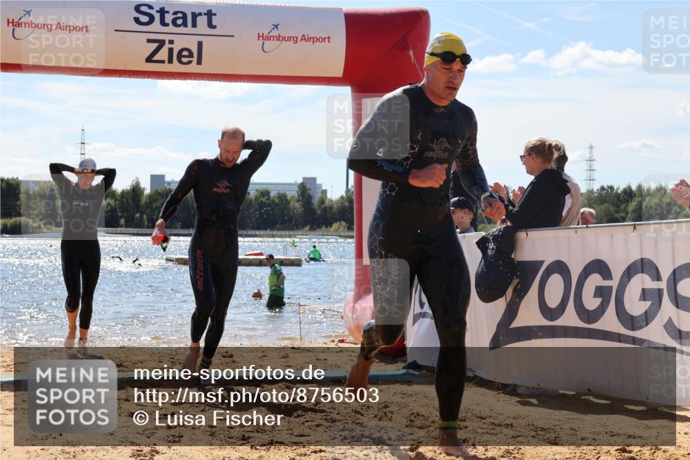 07.09.2025 - 19. Norderstedt Triathlon Luisa Fischer http://msf.ph/oto/8756503 07.09.2025 13:28:42 Schwimmen 962, 979, 1040 meine-sportfotos.de