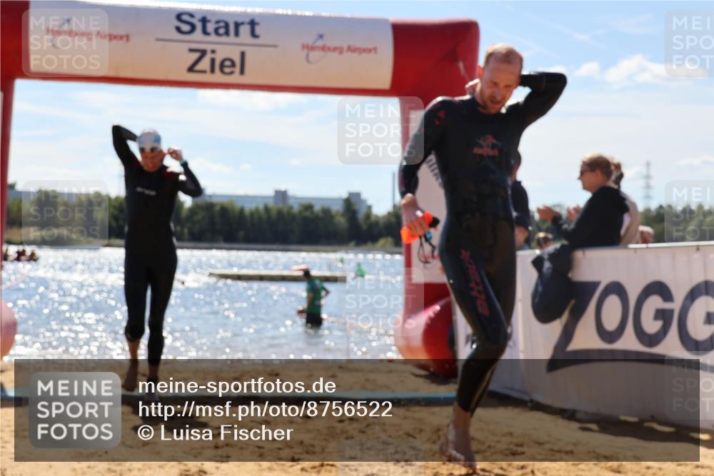 07.09.2025 - 19. Norderstedt Triathlon Luisa Fischer http://msf.ph/oto/8756522 07.09.2025 13:28:44 Schwimmen 962, 979, 1040 meine-sportfotos.de