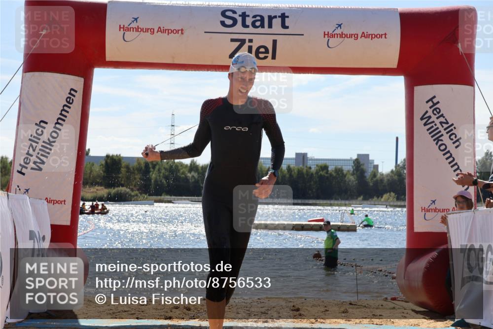 07.09.2025 - 19. Norderstedt Triathlon Luisa Fischer http://msf.ph/oto/8756533 07.09.2025 13:28:45 Schwimmen 962, 979, 1040 meine-sportfotos.de