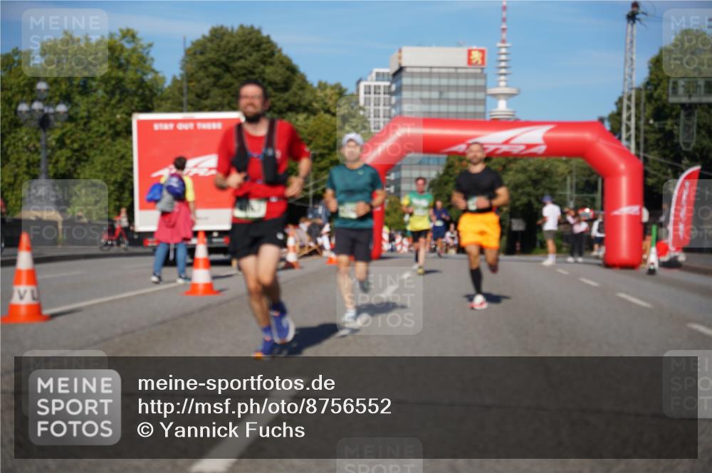 07.09.2025 - BARMER Alsterlauf Yannick Fuchs http://msf.ph/oto/8756552 07.09.2025 09:38:19 Laufen  meine-sportfotos.de