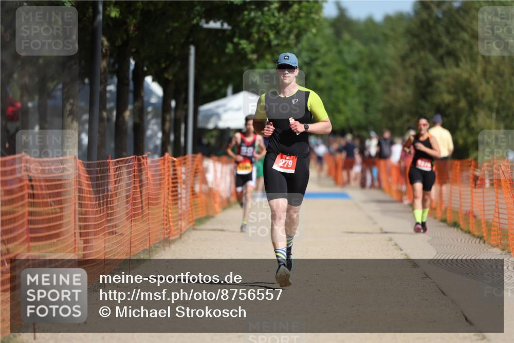 07.09.2025 - 19. Norderstedt Triathlon Michael Strokosch http://msf.ph/oto/8756557 07.09.2025 12:04:01 Laufen 279, 1183 meine-sportfotos.de