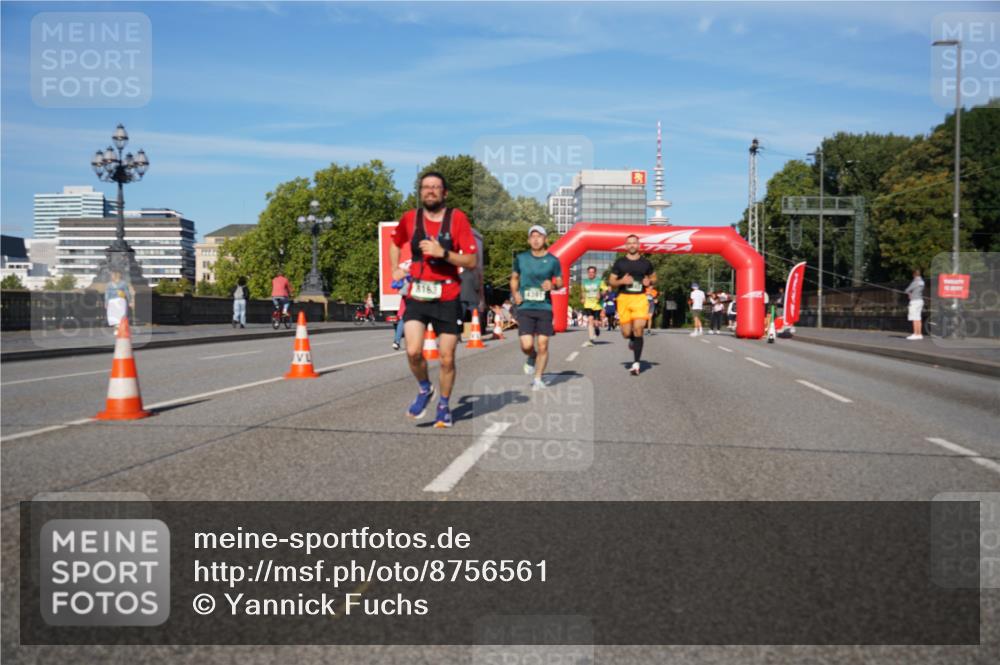 07.09.2025 - BARMER Alsterlauf Yannick Fuchs http://msf.ph/oto/8756561 07.09.2025 09:38:19 Laufen 8163, 4091 meine-sportfotos.de