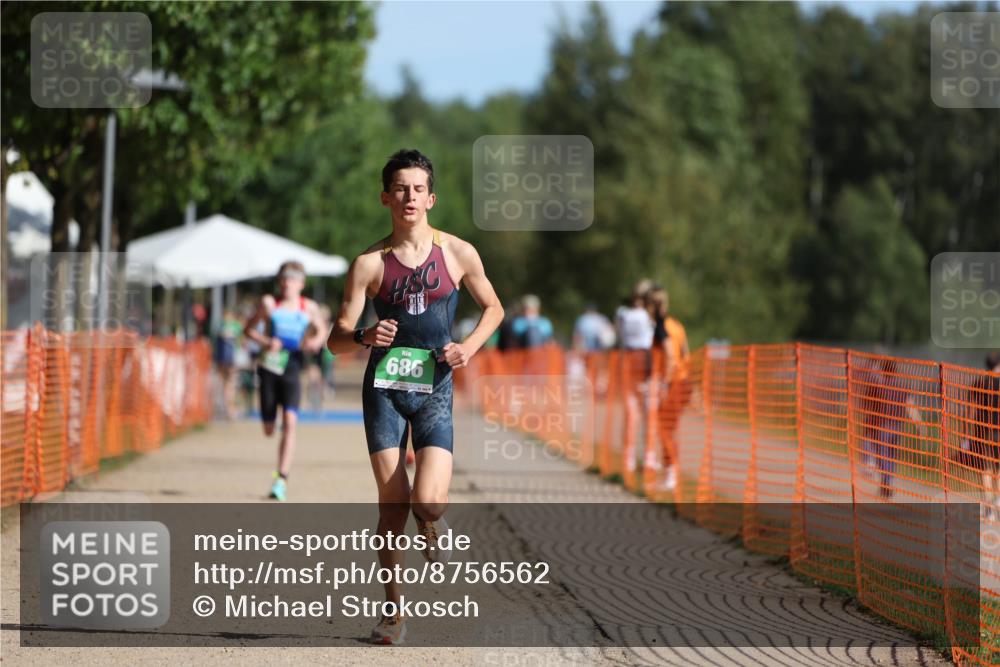 07.09.2025 - 19. Norderstedt Triathlon Michael Strokosch http://msf.ph/oto/8756562 07.09.2025 10:42:28 Laufen 652, 686 meine-sportfotos.de