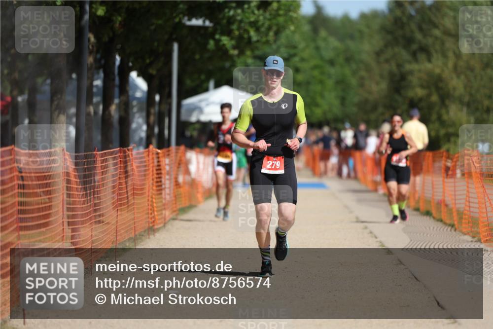 07.09.2025 - 19. Norderstedt Triathlon Michael Strokosch http://msf.ph/oto/8756574 07.09.2025 12:04:02 Laufen 279, 1183 meine-sportfotos.de