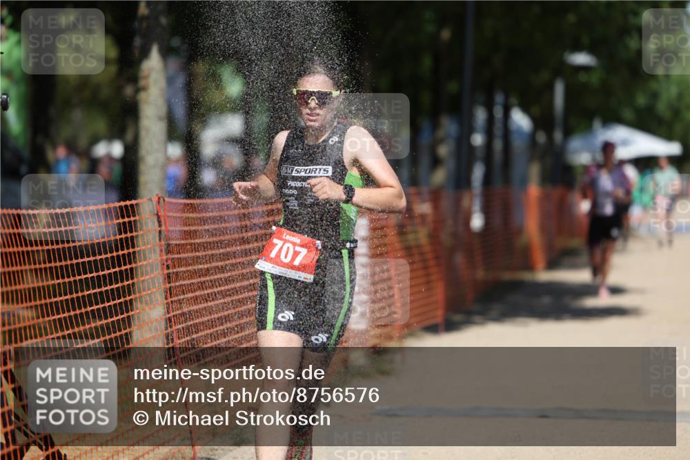 07.09.2025 - 19. Norderstedt Triathlon Michael Strokosch http://msf.ph/oto/8756576 07.09.2025 13:12:23 Laufen 707, 1263 meine-sportfotos.de